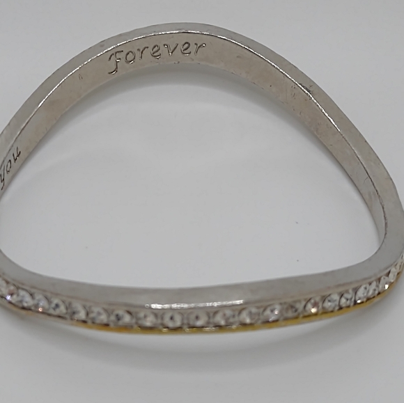 Rhinestone silver tone sparkling fashion bracelet - Picture 1 of 4